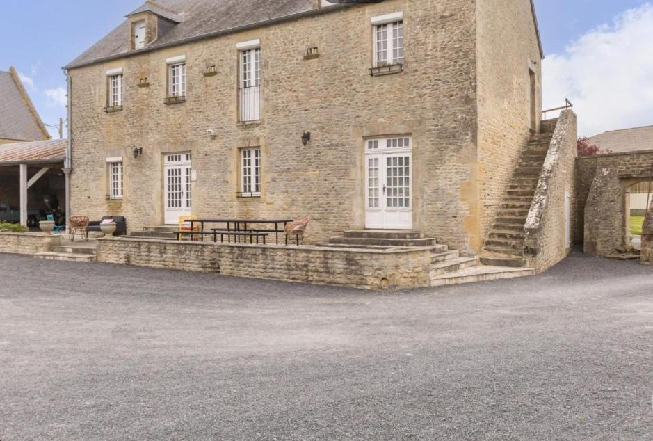 Grand Gite De La Ferme De La Tourelle Longues-sur-Mer Экстерьер фото